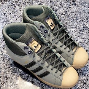 Adidas Pro Model (MEN)